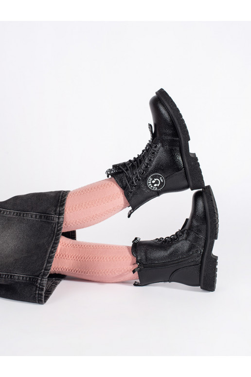 Černé šněrovací kotníkové boty zateplené kožíškem