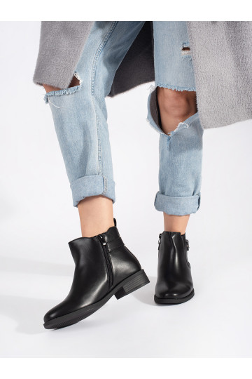 Černé kotníkové dámské štibletky na plochém podpatku 2