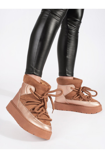 Hnědé šněrovací dámské sněhule na hrubé podrážce