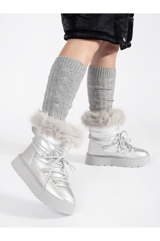 Stříbrné dámské sněhule s kožíškem na silné podrážce