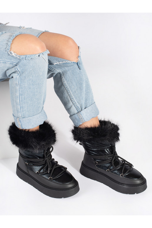 Černé dámské sněhule s kožíškem na silné podrážce