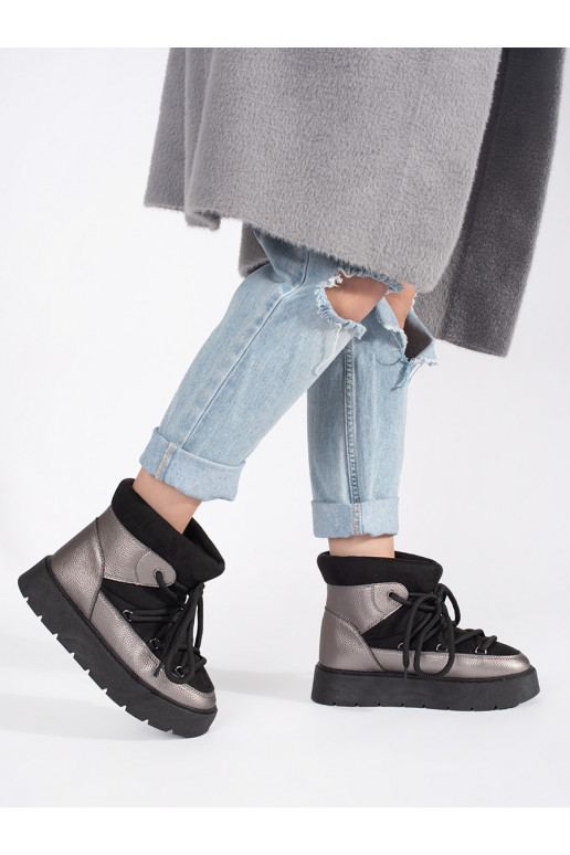 Dámské černo-stříbrné šněrovací sněhule se silnou podrážkou