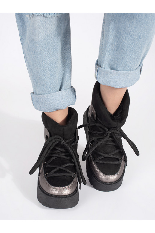 Dámské černo-stříbrné šněrovací sněhule se silnou podrážkou