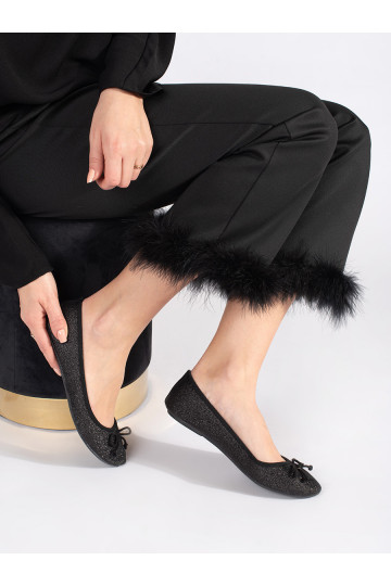 Černé lesklé dámské baleríny s mašličkou 2