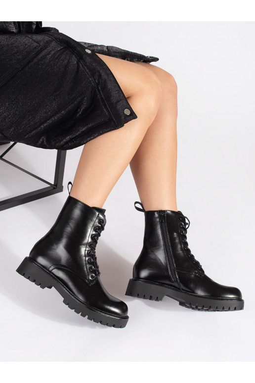 Černé kotníkové workery hladké na šněrování