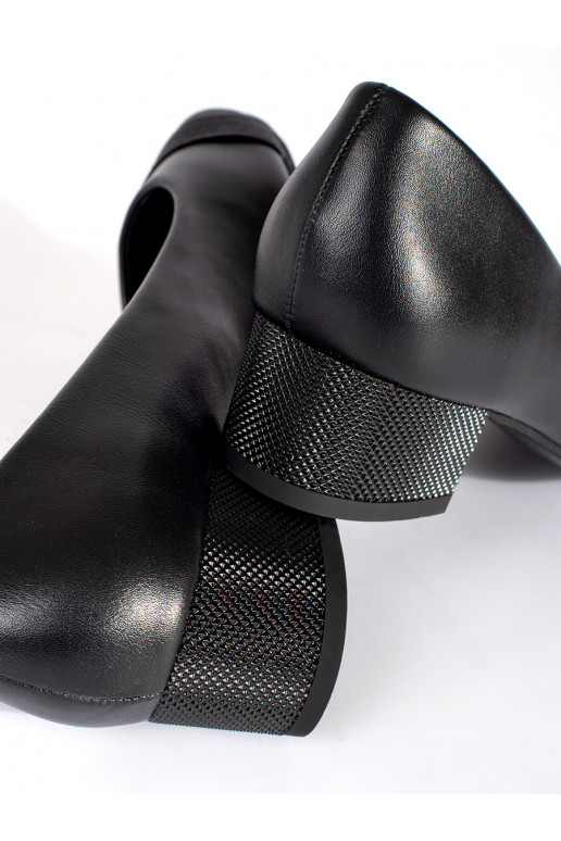 Černé dámské lodičky na nízkém podpatku