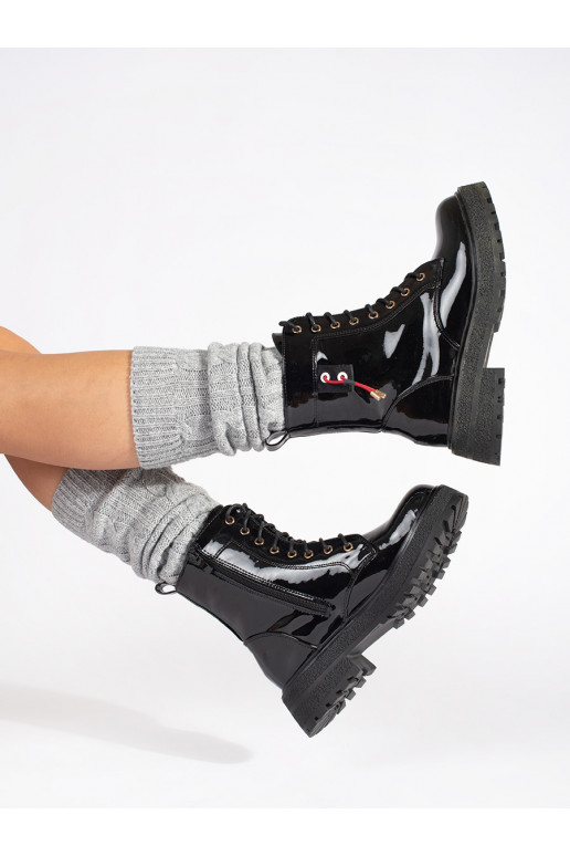 LAKOVANÉ ŠNĚROVACÍ BOTY