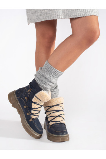 Tmavě modré zateplené traperky na šněrování s kožešinkou beránkového typu