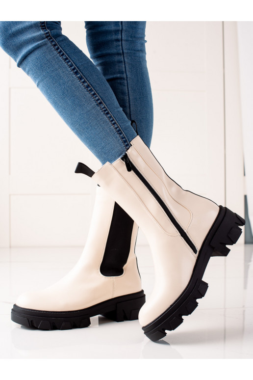 MÓDNÍ VYSOKÉ BOTY