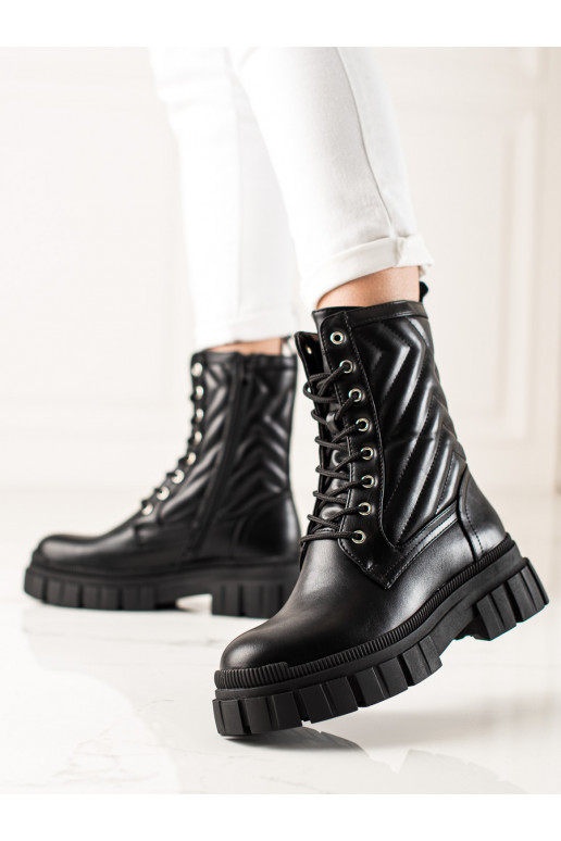 Traperky s prošívaným vzorem