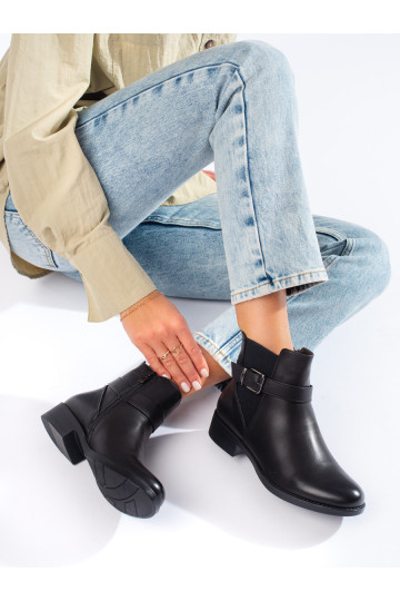 Černé dámské kotníkové boty s gumovou vsadkou