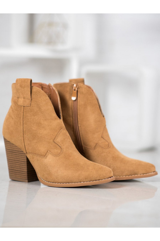 SEMIŠOVÉ KOVBOJKY NA SLOUPKU