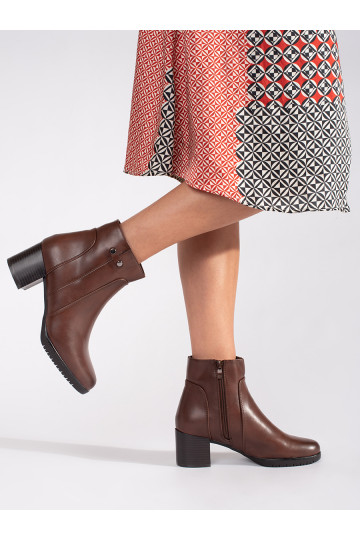 Hnědé kotníkové boty na podpatku Sergio Leone 2