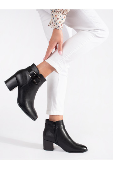 Černé kotníkové boty Sergio Leone na podpatku