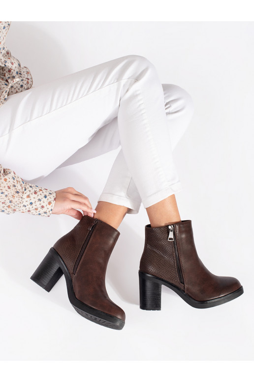 Hnědé kotníkové boty na sloupkovém podpatku na zip