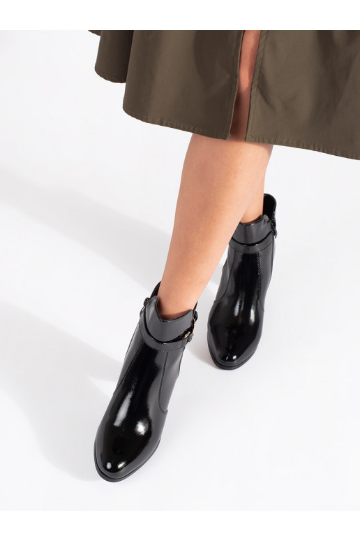 Černé lakované kotníkové boty na podpatku Sergio Leone