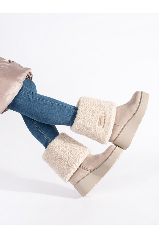 Béžové zateplené dámské kozačky na klínku