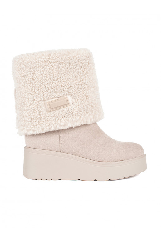 Béžové zateplené dámské kozačky na klínku