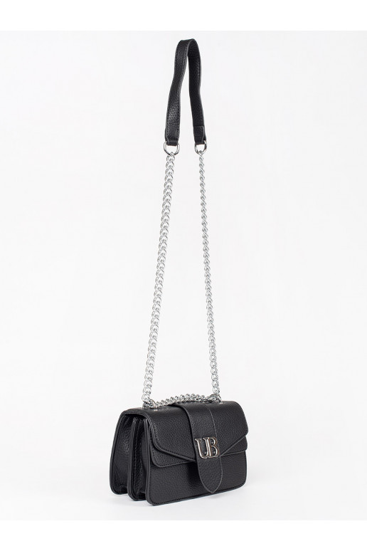Černá malá kabelka přes rameno se stříbrným řetízkem