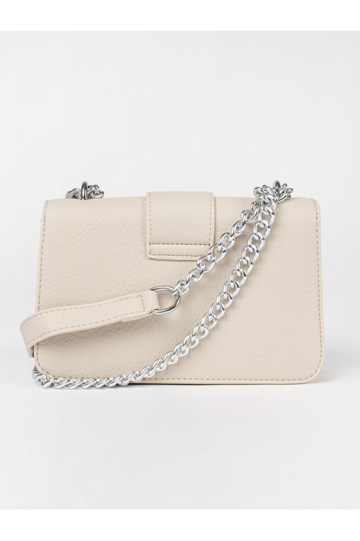 Světle béžová malá kabelka přes rameno se stříbrným řetízkem