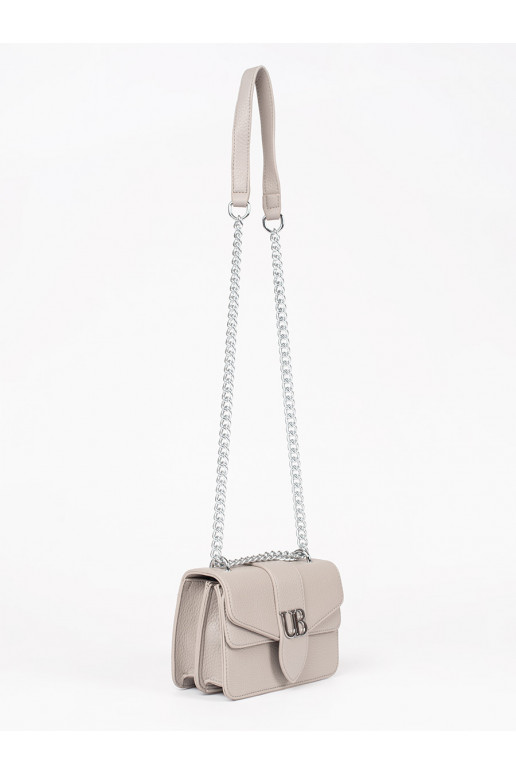 Béžová malá kabelka přes rameno se stříbrným řetízkem
