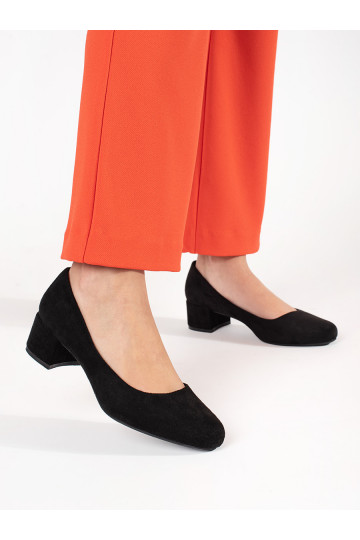 Černé semišové lodičky na sloupku Sergio Leone