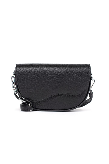 Černá kabelka typu ledvinka