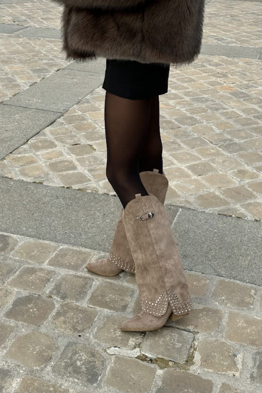 Ilgaauliai batai su kulniukais...