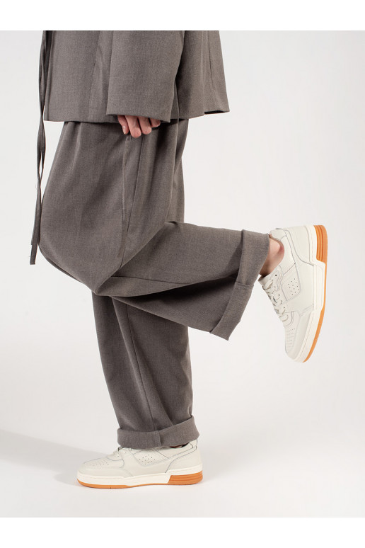 Světle béžové sneakersy na platformě