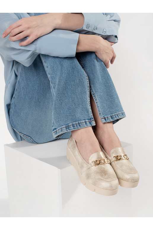 Zlaté mokasíny na klínku s řetízkem Zlaté mokasíny na klínku s řetízkem