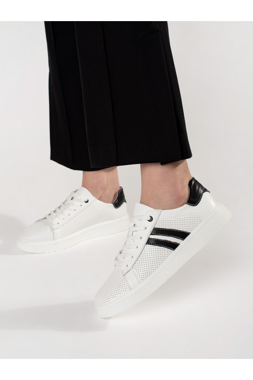 Bílé dírkované tenisky z přírodní kůže