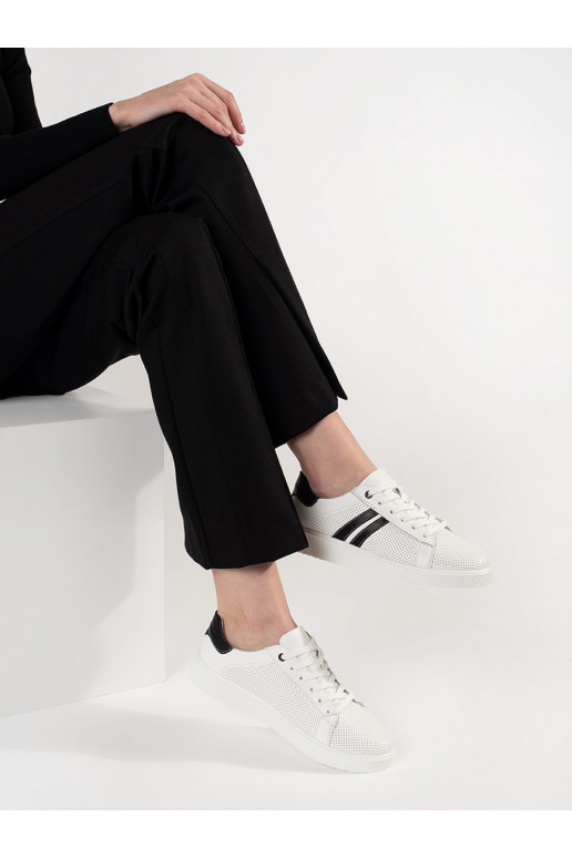 Bílé dírkované tenisky z přírodní kůže