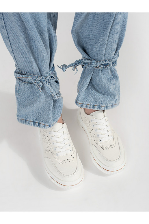 bílé dziurkowane  Tenisky