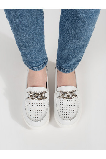 bílé mokasíny s řetízkem s platformou 2