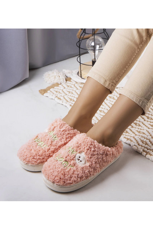 Růžové měkké pantofle Proč medvěd
