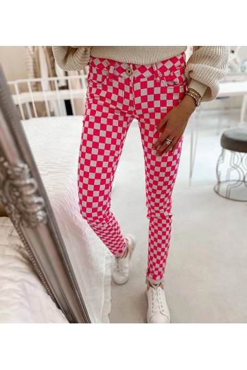 Růžové kostkované látkové...