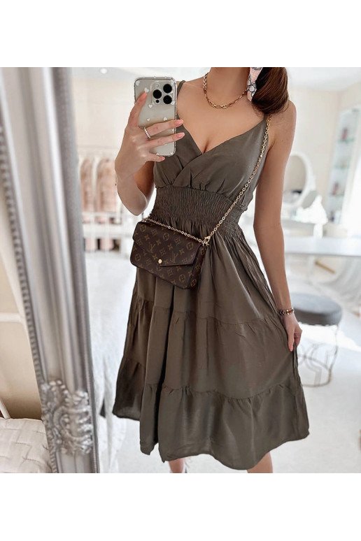 Zelené rozevláté šaty Yvon Zelené rozevláté šaty Yvon