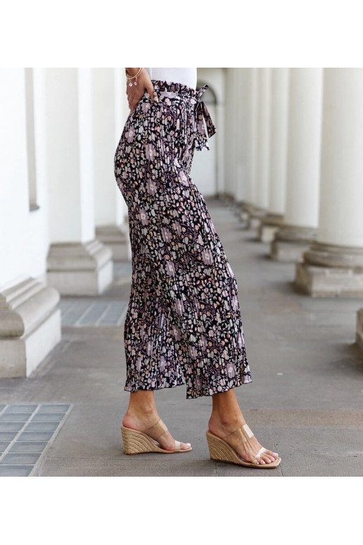 Černé květované plisované kalhoty...