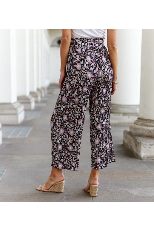 Černé květované plisované kalhoty...