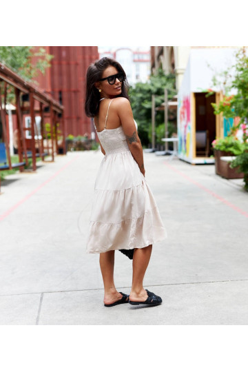 Béžové rozevláté šaty... 2