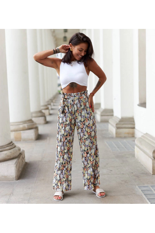 Černé květinové plisované kalhoty Cesate