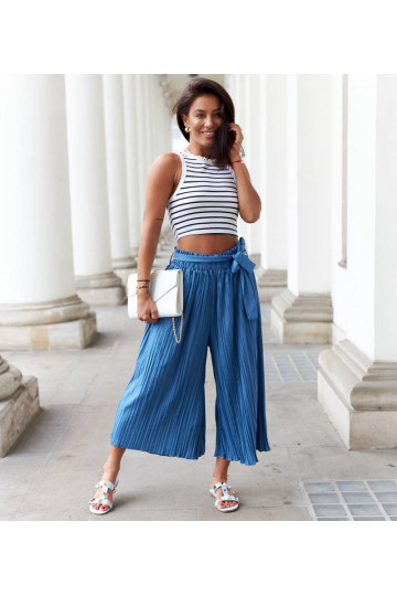 Široké plisované kalhoty...