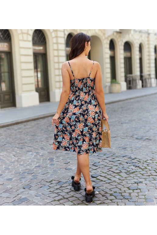 Černé lacciové šaty bez ramínek s... Černé lacciové šaty bez ramínek s...