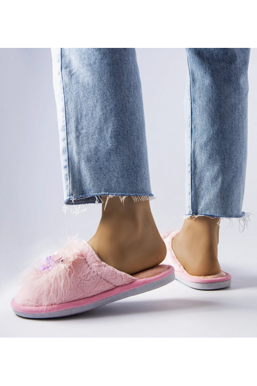 Růžové teplé pantofle s květinami Moly