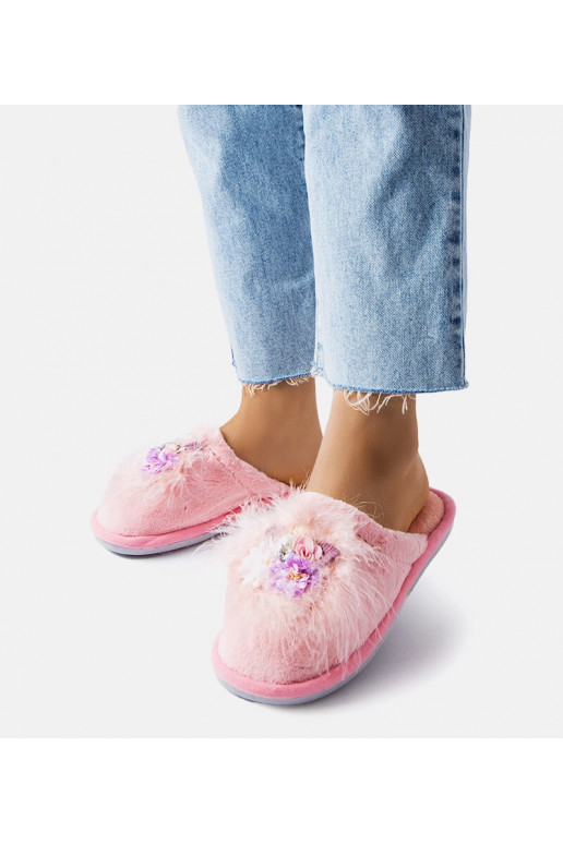 Růžové teplé pantofle s květinami Moly