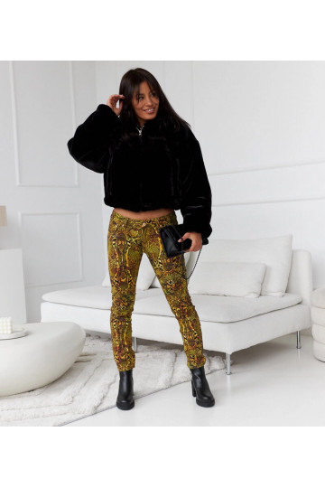 Zelené a žluté kalhoty...