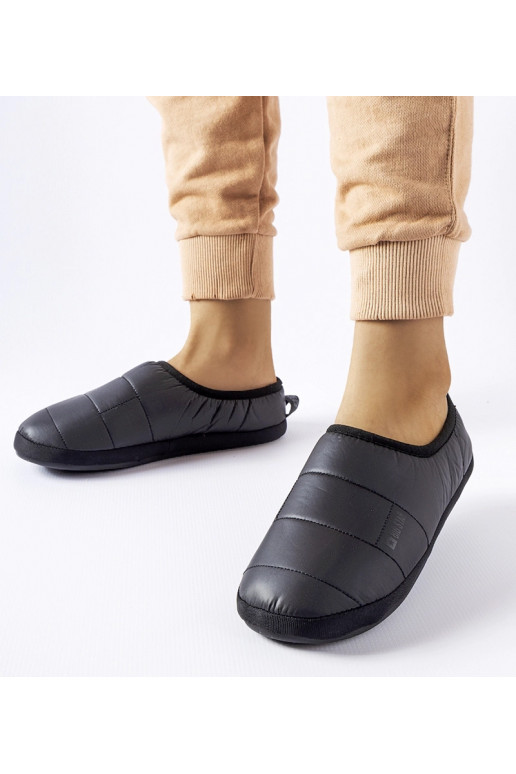 Černé zateplené pantofle Big Star...