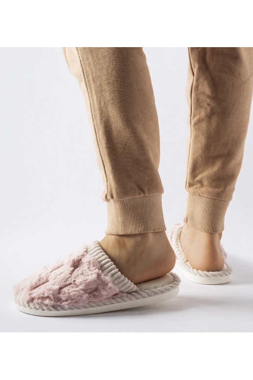 Růžové zateplené dámské pantofle Crissa