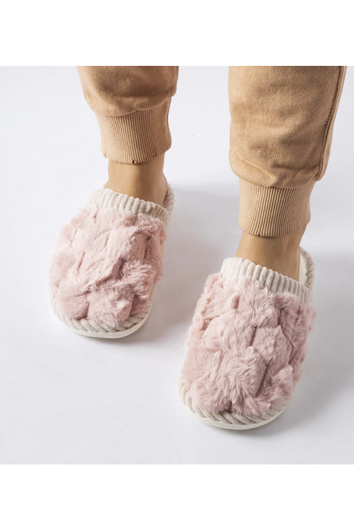 Růžové zateplené dámské pantofle Crissa