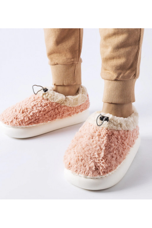 Růžové hřejivé pantofle s uzavřeným...